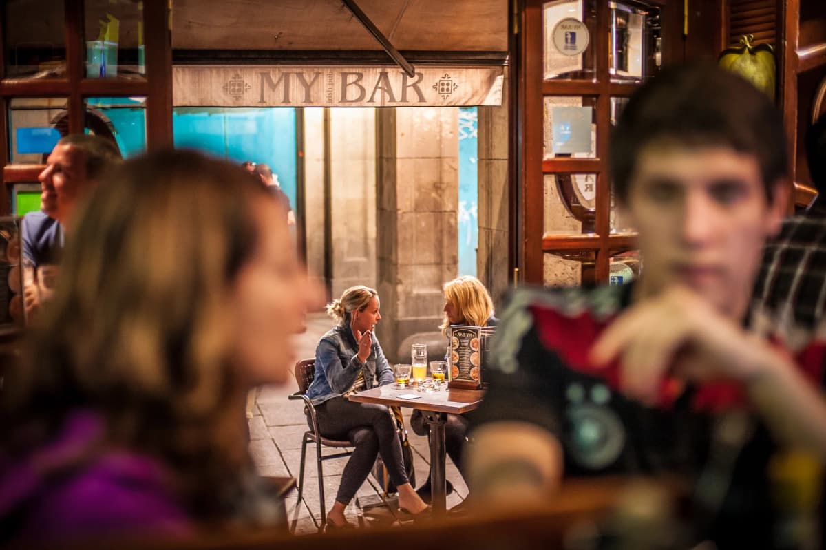 The Sociology of After-Dinner Conversation: Why Conversation After Meals is an Urban Necessity